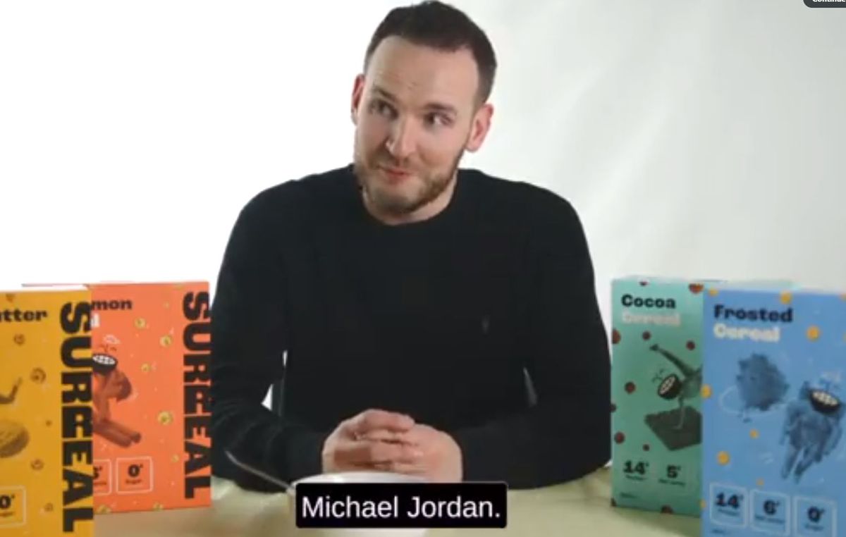 Cea mai mare păcăleală sau idee genială? Cum a ajuns un brand anonim să aibă reclame cu CR7, Serena Williams și Michael Jordan