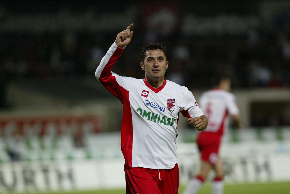 Cel mai cunoscut executant de lovituri libere din România, interzis pe viață la procedeul care l-a făcut maestru: „Mă uit cu jind”. Decizie extremă!