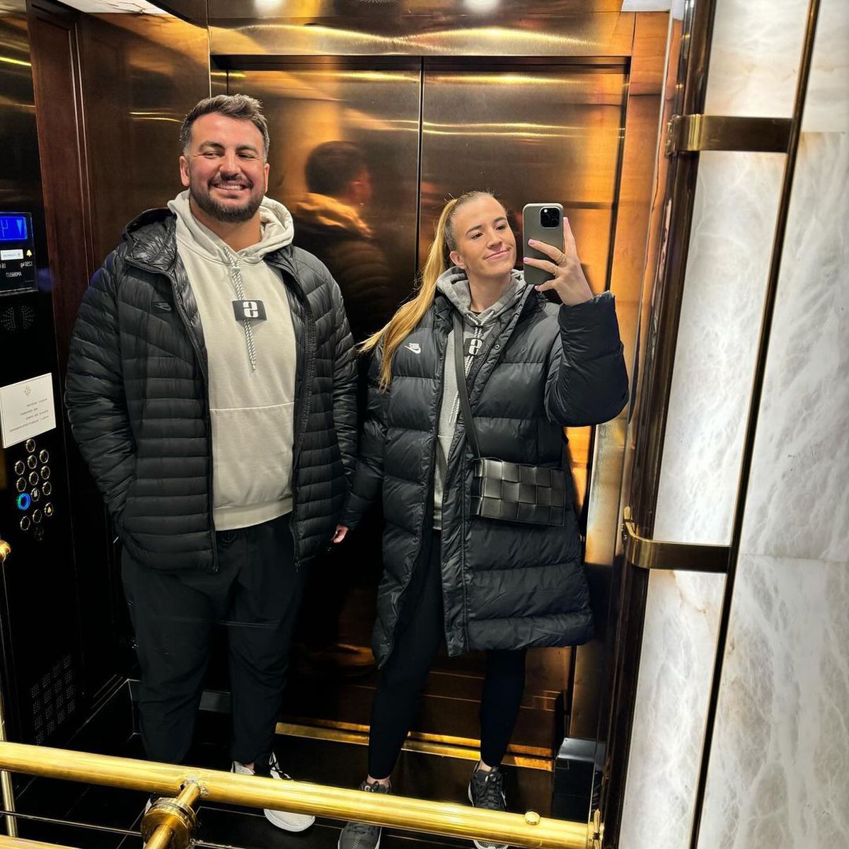 Sabrina Ionescu s-a căsătorit cu Grasu » O legendă NBA și văduva lui Kobe Bryant, la nunta baschetbalistei cu origini românești