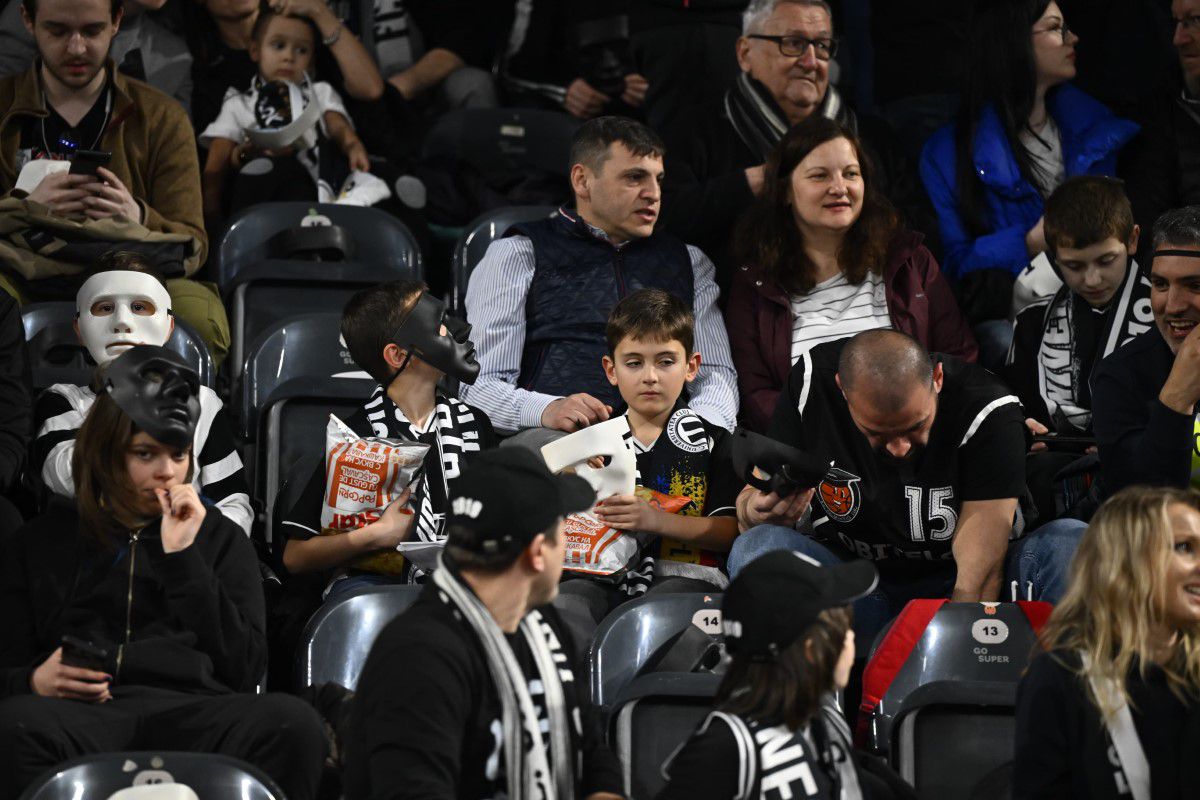 „La nivel de Partizan și Steaua Roșie” » Americanul a făcut o plecăciune în fața publicului U-BT: „Printre cele mai subestimate atmosfere din LUME!”