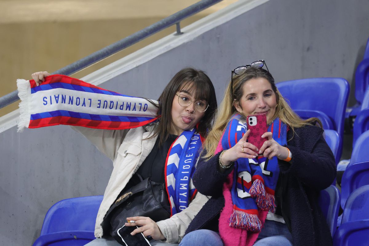 Lyon - FCSB, primele imagini de la firul ierbii