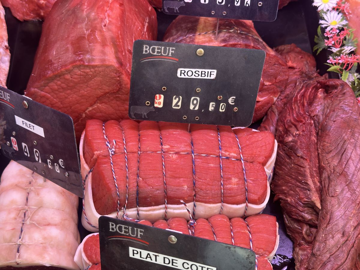 „E o libertate aparte aici, dar suntem cu gândul și la România” » La doi pași de Lyon, doi români și-au deschis afacerea care i-a dat gata pe francezi: „În perioadele bune, vindem și 100 kg. pe săptămână”