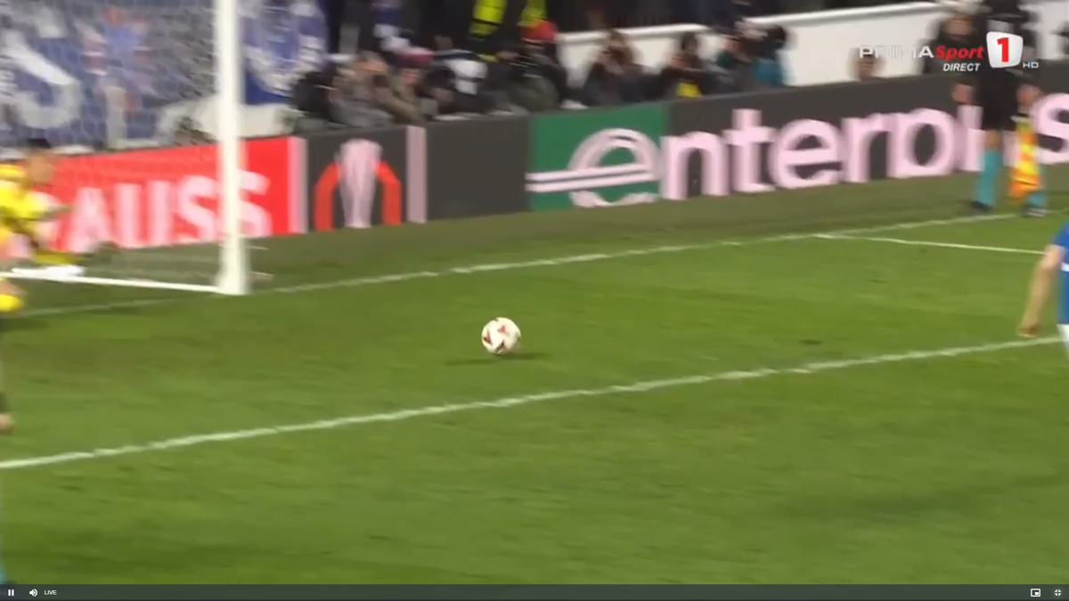 Corigent! Ianis Hagi, note de 3, 4 și 5 în presa internațională după penalty-ul ratat în Rangers - Fenerbahce