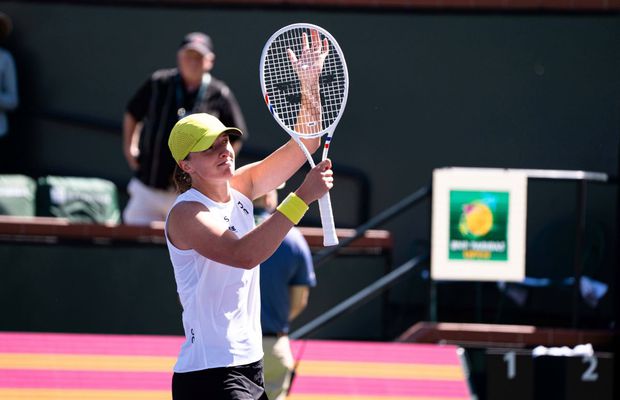 Iga Swiatek își continuă marșul la Indian Wells: e în semifinale cu revanșă luată în fața lui Qinwen Zheng