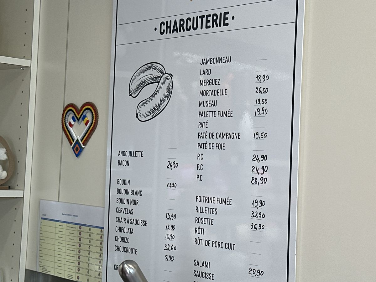 „E o libertate aparte aici, dar suntem cu gândul și la România” » La doi pași de Lyon, doi români și-au deschis afacerea care i-a dat gata pe francezi: „În perioadele bune, vindem și 100 kg. pe săptămână”