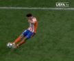 UEFA a publicat DOVADA VIDEO: Julian Alvarez a atins mingea cu ambele picioare!