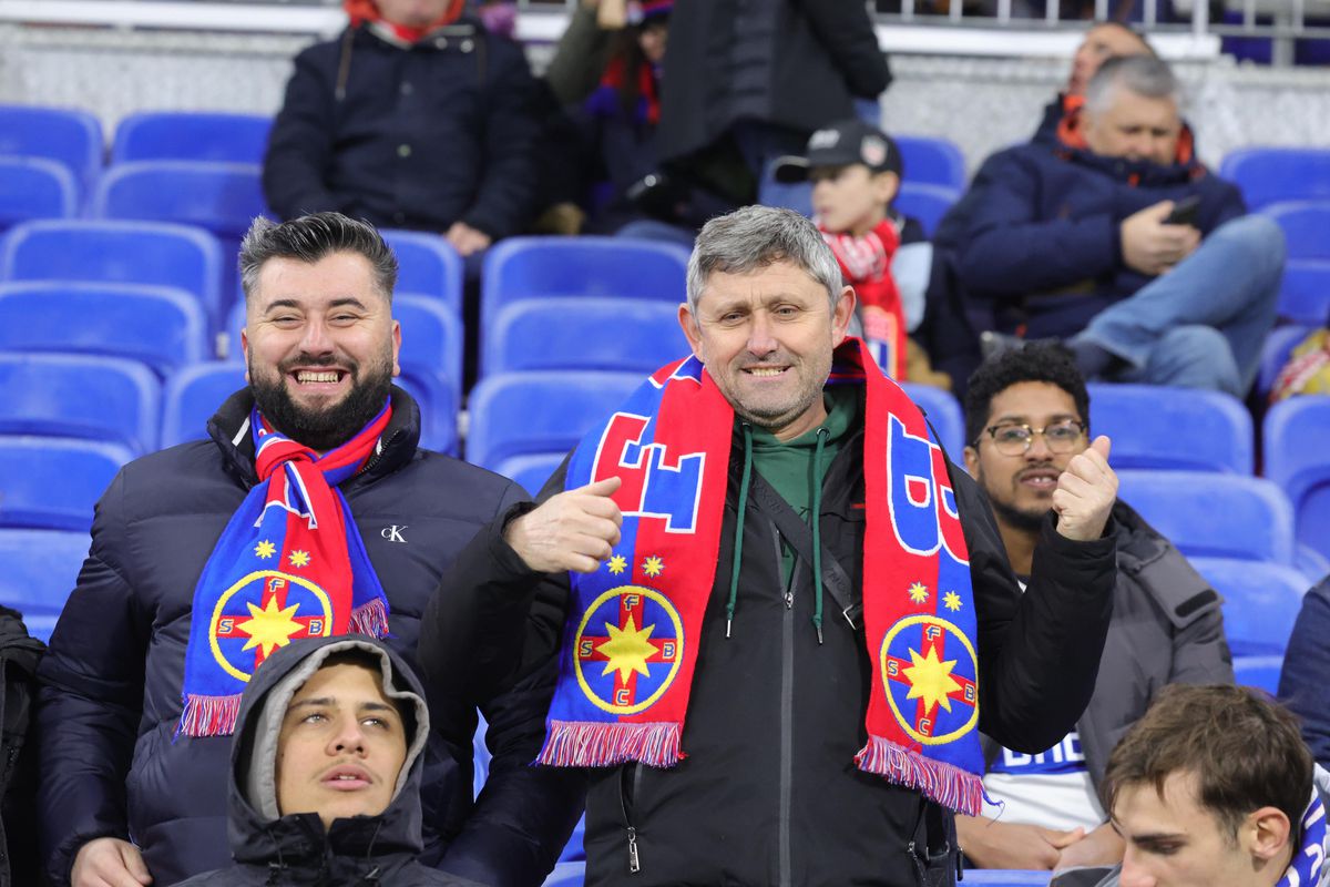 La unison! Cum au reacționat fotbaliștii campioanei FCSB când au pășit pe „Groupama Stadium”