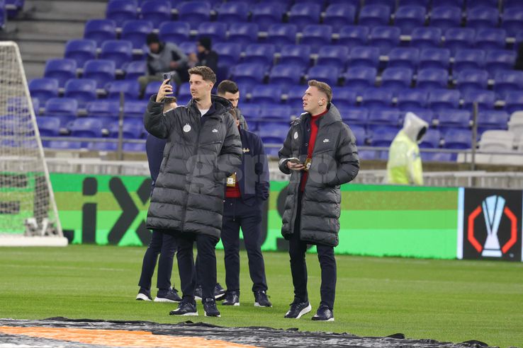 Miculescu și Gheorghiță la Lyon - FCSB / FOTO: Ionuț Iordache (GSP.ro)
