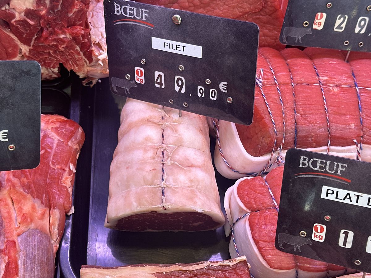 „E o libertate aparte aici, dar suntem cu gândul și la România” » La doi pași de Lyon, doi români și-au deschis afacerea care i-a dat gata pe francezi: „În perioadele bune, vindem și 100 kg. pe săptămână”