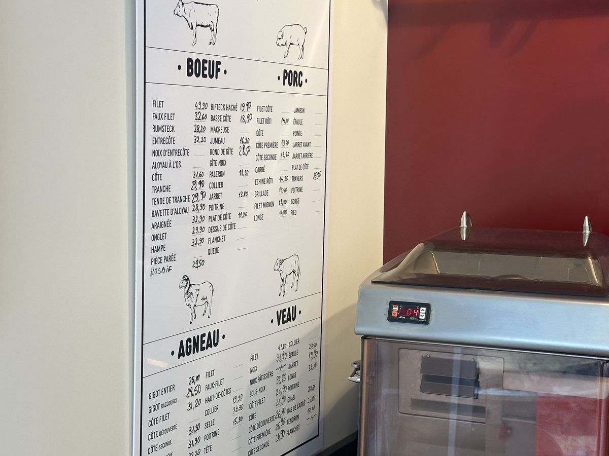 „E o libertate aparte aici, dar suntem cu gândul și la România” » La doi pași de Lyon, doi români și-au deschis afacerea care i-a dat gata pe francezi: „În perioadele bune, vindem și 100 kg. pe săptămână”