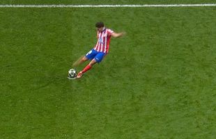 Cum a fost posibilă anularea penalty-ului controversat marcat de Alvarez la meciul Atletico - Real Madrid