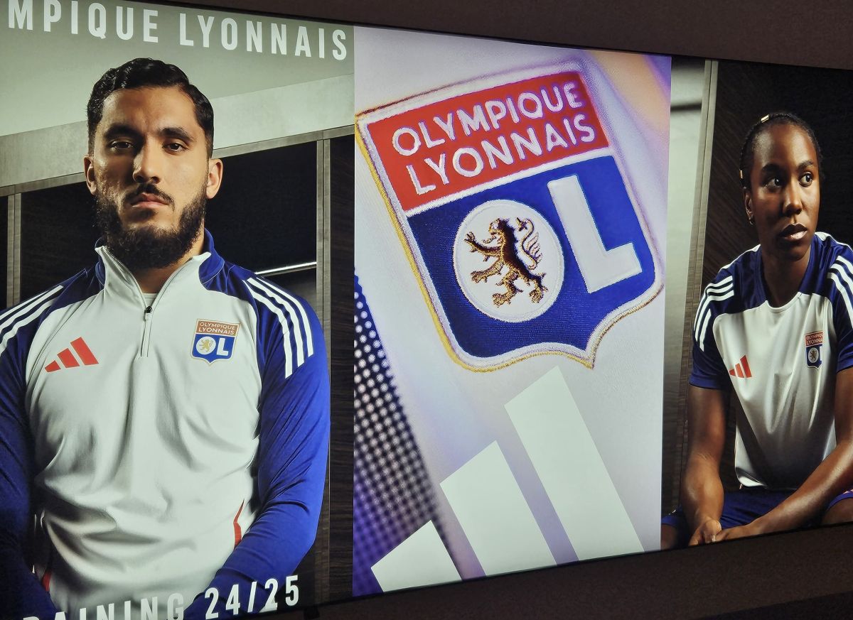 Poftiți în universul lui Olympique Lyon: incursiune din scoarță în scoarță în magazinul oficial al francezilor