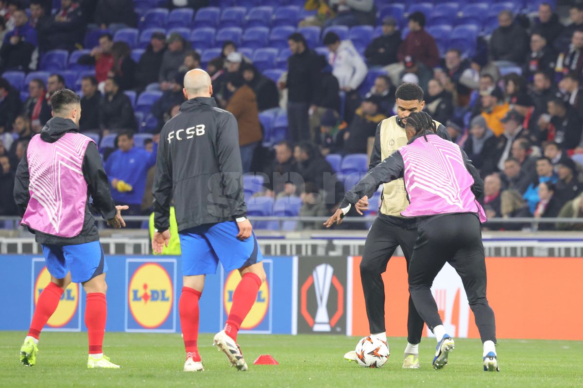 Lyon - FCSB, imagini de la încălzire