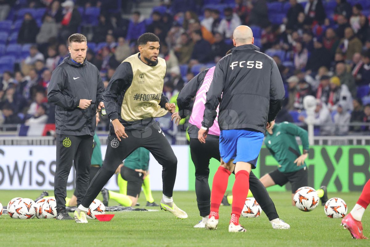 Lyon - FCSB, imagini de la încălzire