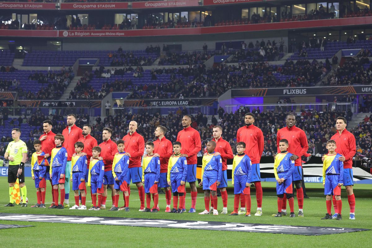 Gestul superb ratat de camerele TV la Lyon - FCSB! Adrian Șut, în centrul atenției