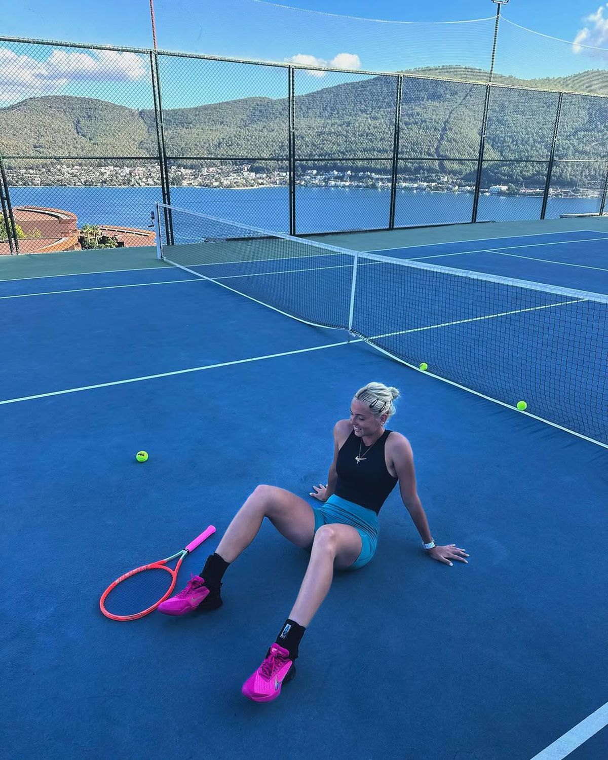 A transformat tenisul în artă! Rămasă fără clasament, a îmbrățișat cariera de model