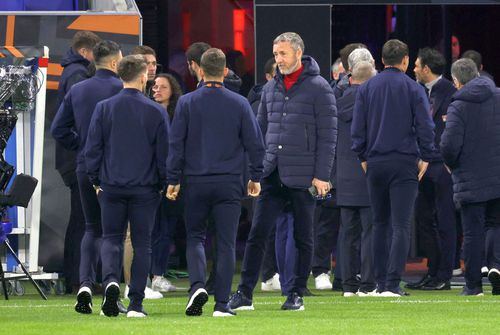 MM Stoica, pe gazon înainte de FCSB - Rapid/ foto: Ionuț Iordache (GSP)