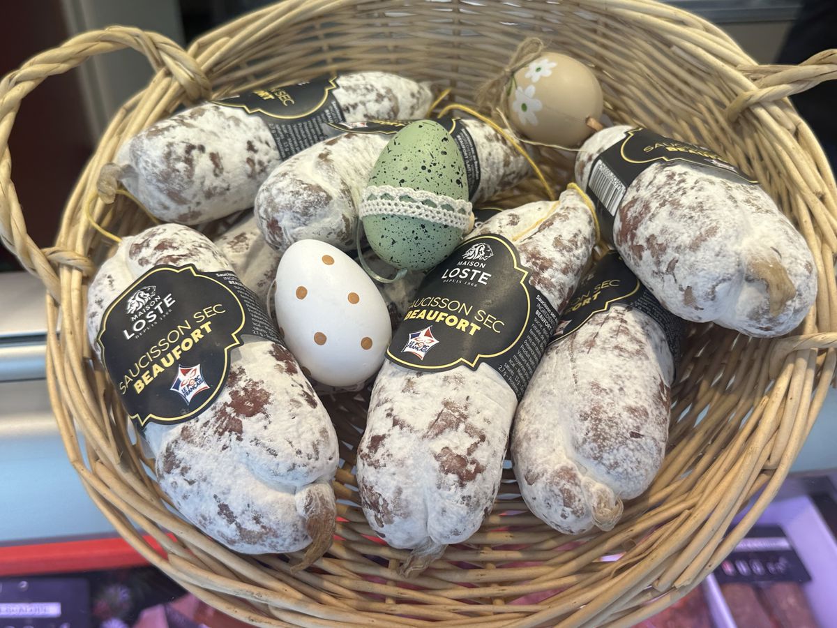 „E o libertate aparte aici, dar suntem cu gândul și la România” » La doi pași de Lyon, doi români și-au deschis afacerea care i-a dat gata pe francezi: „În perioadele bune, vindem și 100 kg. pe săptămână”