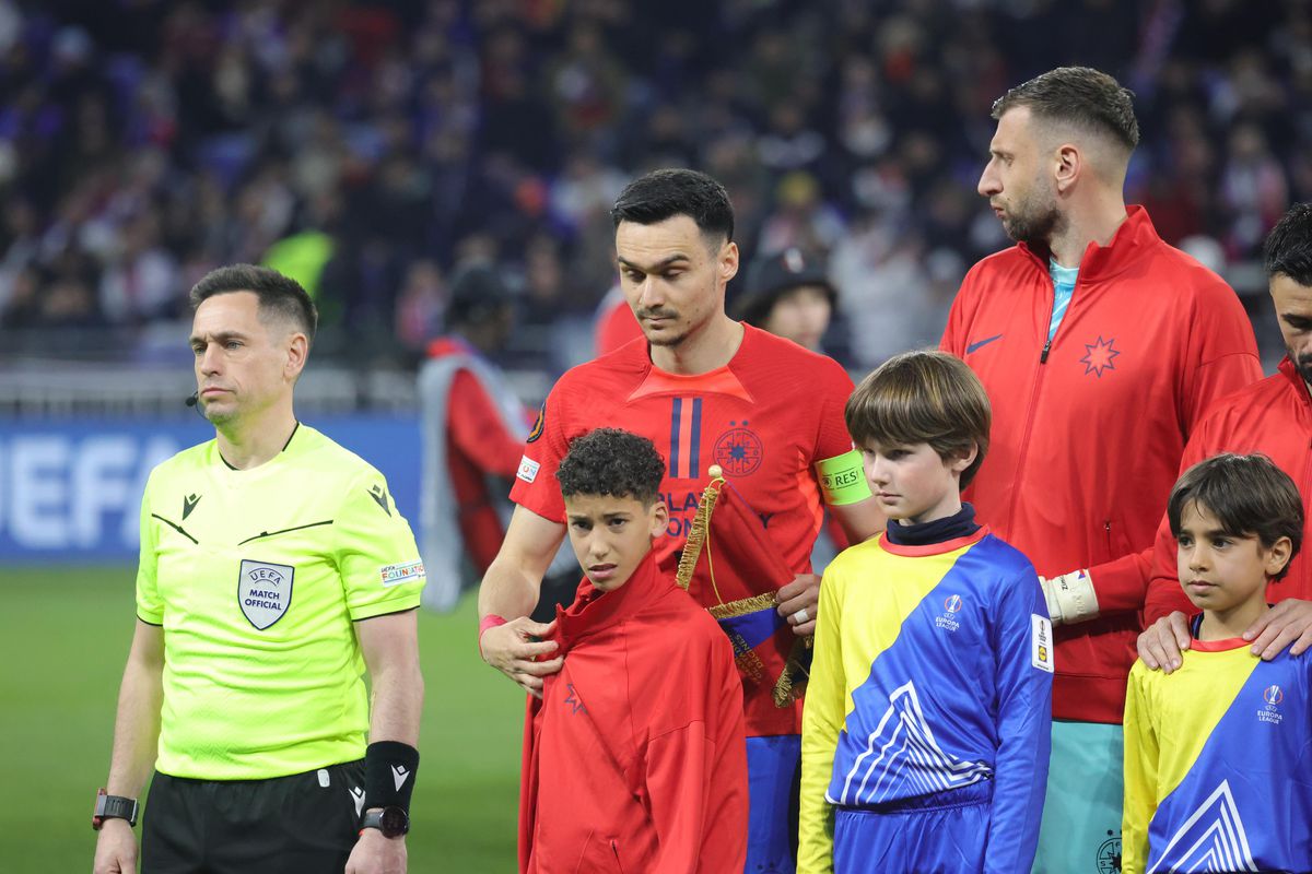 Gestul superb ratat de camerele TV la Lyon - FCSB! Adrian Șut, în centrul atenției