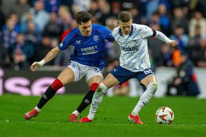 Ianis Hagi, salvat de coechipieri, după ce a ratat un penalty » Rangers e în „sferturile” Europa League, după thriller-ul cu Fenerbahce