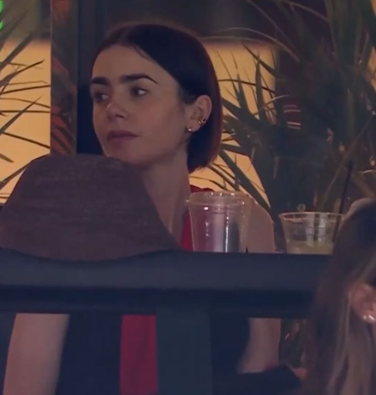 Lily Collins, surprinsă la meciul lui Alcaraz de la Indian Wells