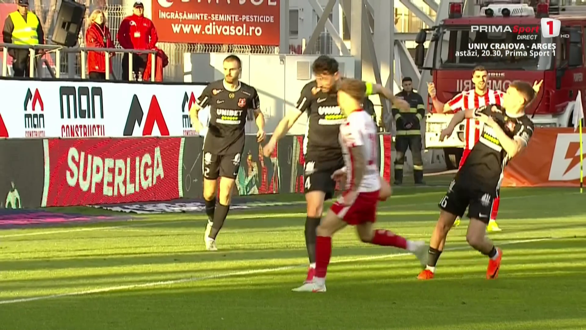 Autogol ANTOLOGIC în UTA - Hermannstadt! Faza va face înconjurul lumii