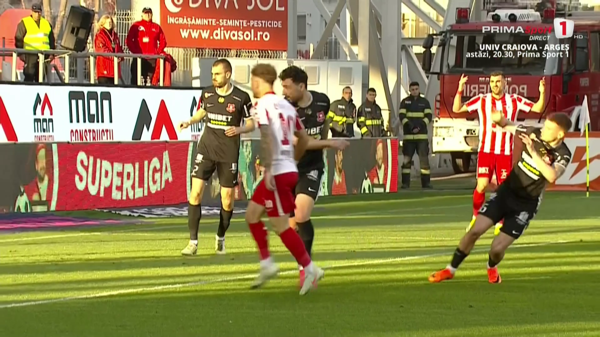 Autogol ANTOLOGIC în UTA - Hermannstadt! Faza va face înconjurul lumii