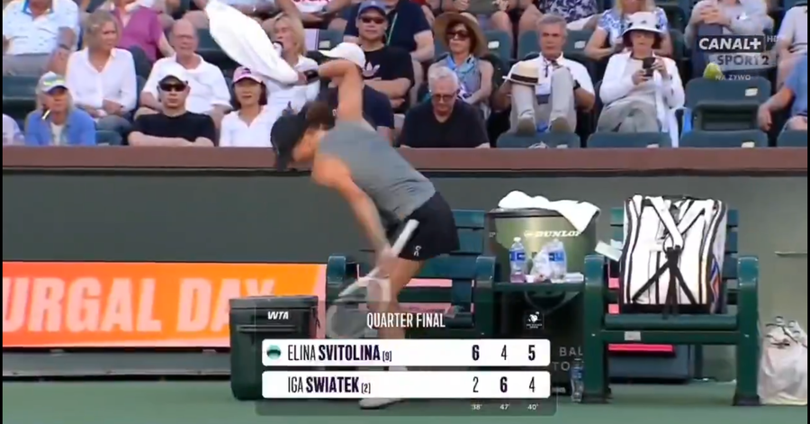 Iga Swiatek, criză de nervi cu un game înainte de eliminarea de la Indian Wells