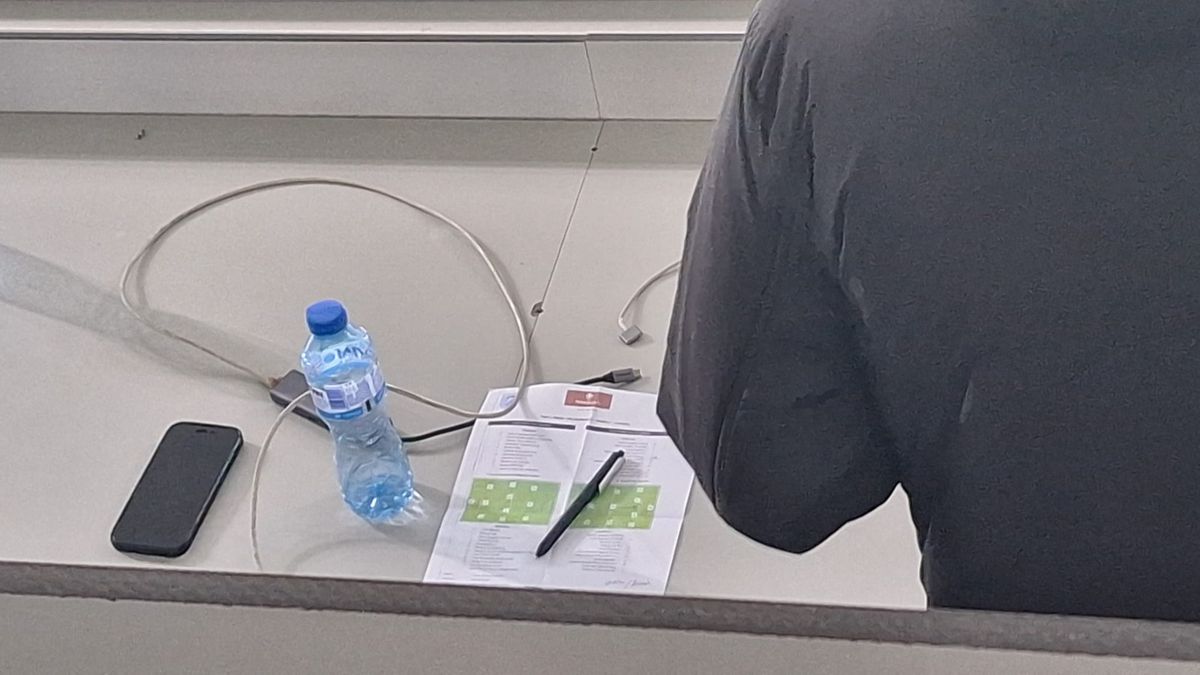 Filipe Coelho, surprins în tribune la meciul Craiovei