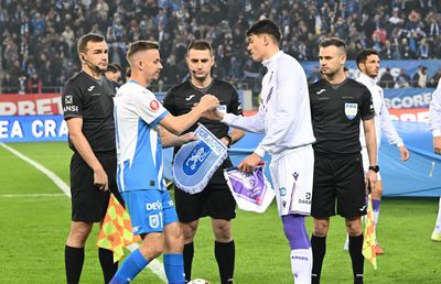 3 detalii care arată cum s-a jucat Universitatea Craiova - FC Argeș: piteștenii și-au lăsat adversarii să paseze, dar nu au avut probleme