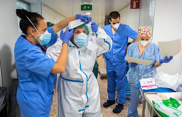 COVID-19. Americanii au analizat ce urmează pentru România » Când ar fi vârful pandemiei și când s-ar înregistra ultimul deces