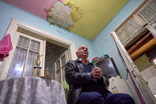 Ilie Dragomir trăiește acum în condiții foarte grele // FOTO: Raed Krishan