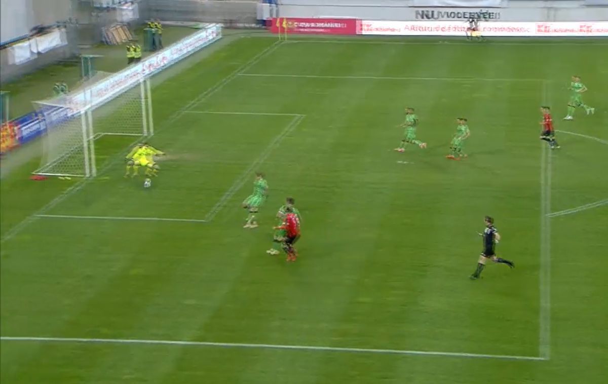 I-a păcălit doar un meci! După golul luat din corner, Kongshavn mai comite o gafă de zile mari