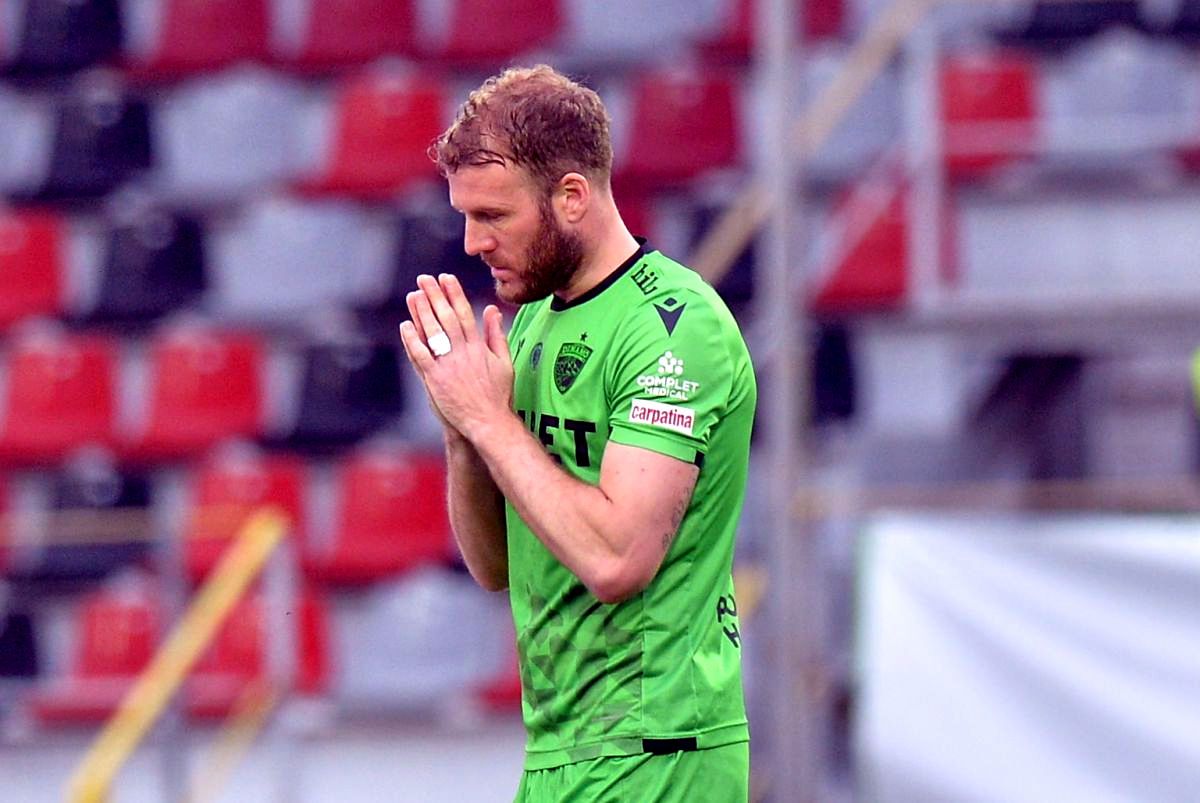 Reacție dură după ce Dinamo și-a anunțat noul antrenor: „Ce să facă? Jucătorii sunt vinovați! De ce s-au apucat de fotbal?”