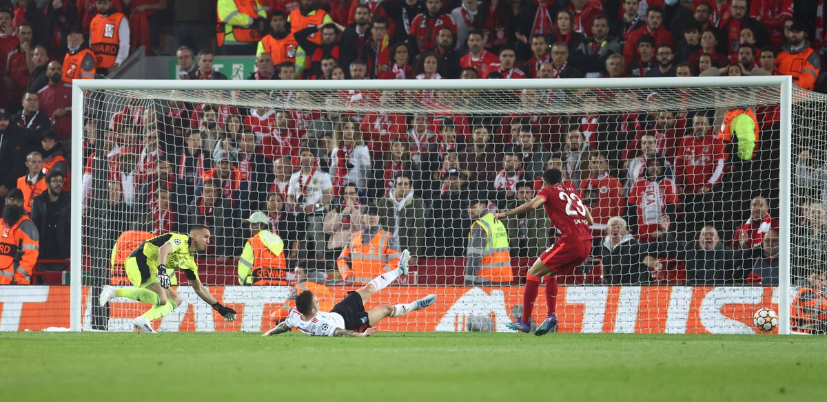 Liverpool se califică în semifinalele Ligii Campionilor, după 3-3 pe Anfield cu Benfica și 6-4 la general