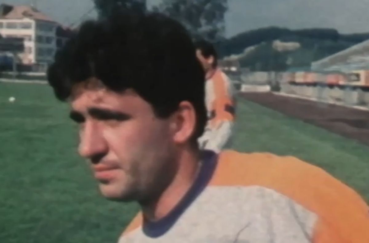 Imagini de arhivă antologice în primul episod din noua serie FIFA, dedicat lui Gică Hagi: „Regele”, Becali și Balint, la plimbare, după Revoluție