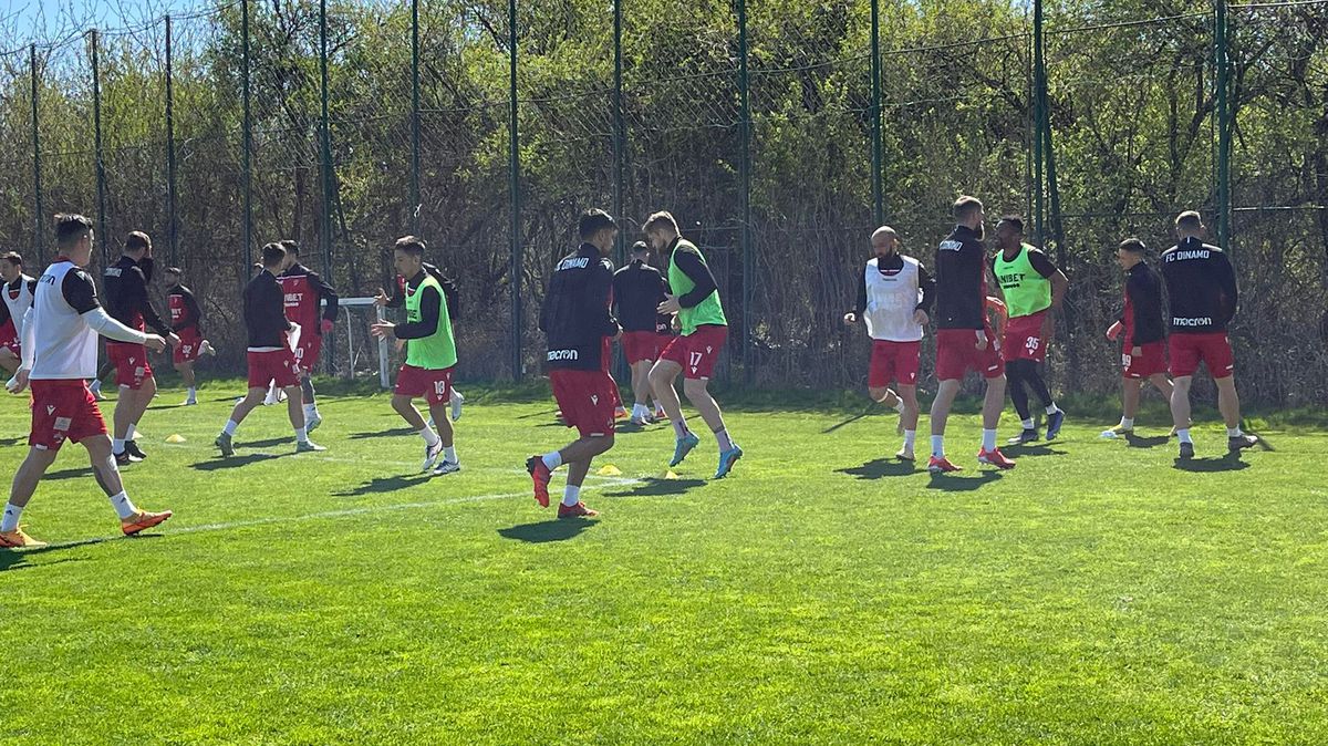 Cum vede Uhrin meciul cu CS Mioveni: „Pentru mine, orice partidă e decisivă. Poate fi ultima”