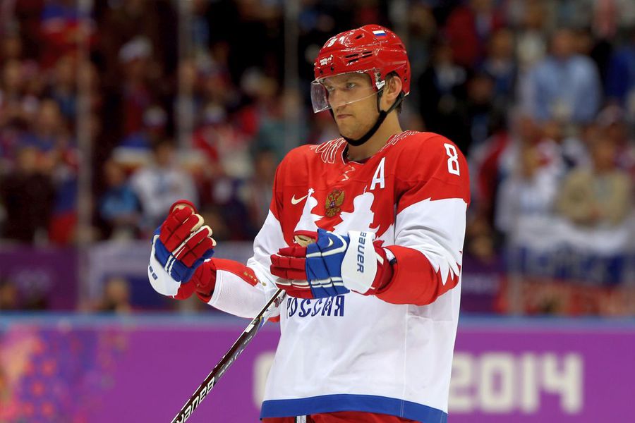 Urmașul lui Gretzky e fan Putin. Alex Ovecikin doboară recordurile din NHL, dar prietenia cu președintele Rusiei îi atrag oprobriul public