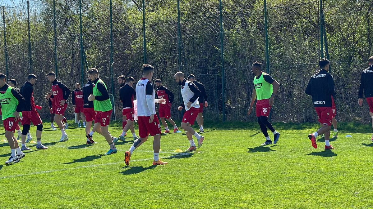 Cum vede Uhrin meciul cu CS Mioveni: „Pentru mine, orice partidă e decisivă. Poate fi ultima”