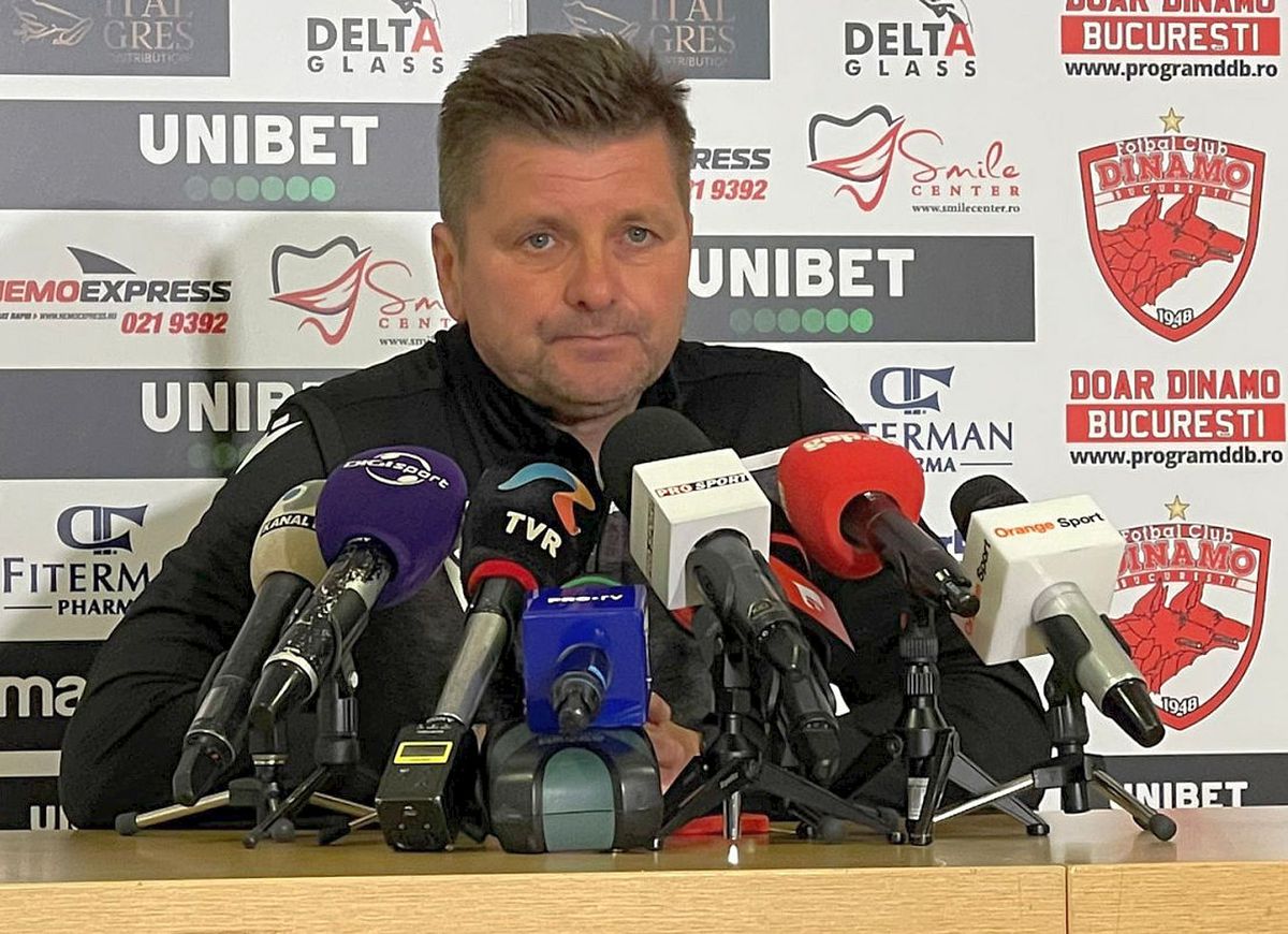 Cum vede Uhrin meciul cu CS Mioveni: „Pentru mine, orice partidă e decisivă. Poate fi ultima”
