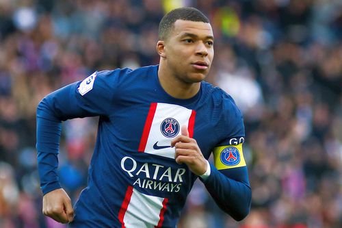 Kylian Mbappe pune capăt speculațiilor că pleacă. Foto: Imago Images