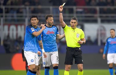 Gazzetta dello Sport îl critică pe Istvan Kovacs: „A reușit să-i enerveze pe toți cu cartonașele și faulturile date și nedate”