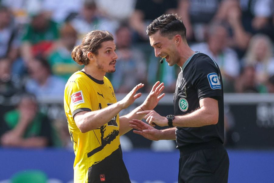 Le-a luat penalty-ul înapoi! Culmea arbitrajului în Bundesliga! » Nimeni nu a înțeles ce s-a întâmplat la meciul lui Dortmund