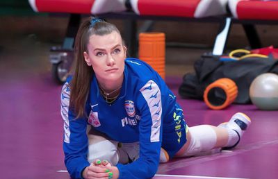 Au dat-o afară pe cea mai frumoasă voleibalistă a României, MVP-ul anului trecut: „Drumurile noastre se despart”