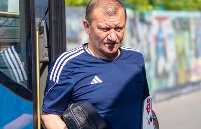 Strigătele fostului fotbalist aflat în tribune la Voluntari l-au scos din minți pe Dorinel Munteanu: „Asta e România”