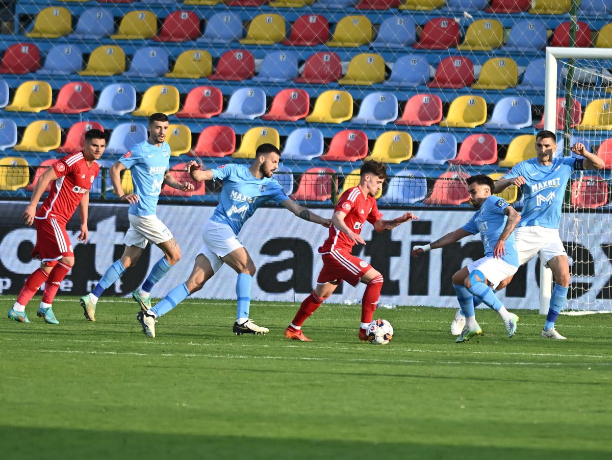 Strigătele fostului fotbalist aflat în tribune la Voluntari l-au scos din minți pe Dorinel Munteanu: „Asta e România”