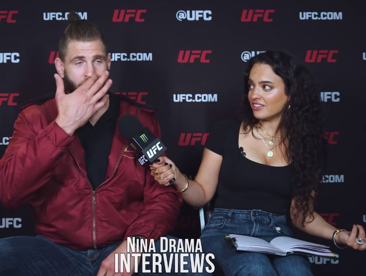 „Ce naiba faci aici?!” / „E marketing, șefu'” » Nina e motivul „exploziei” pe care UFC o are în mediul online