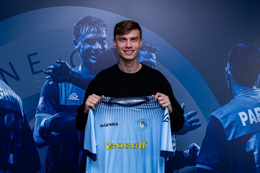 Gabriele Boloca s-a transferat în vara anului trecut la AlbinoLeffe, în Serie C Pe lângă Radu Drăgușin, un alt jucător român e implicat în dosarul pariurilor ilegale care cutremură Italia! Nicolo Fagioli l-a atras în capcană