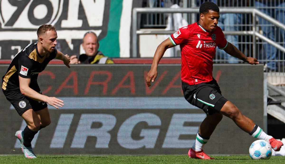 Accidentare horror în 2. Bundesliga. Jessic Ngankam a suferit o dublă fractură de tibie și peroneu