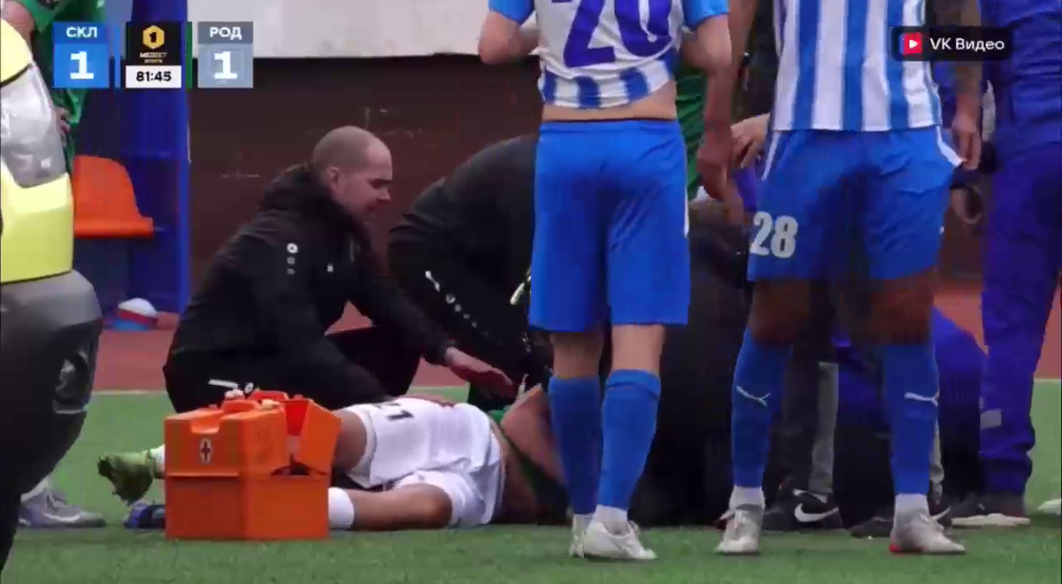 Cea mai brutală ciocnire între fotbaliști într-un meci FNL